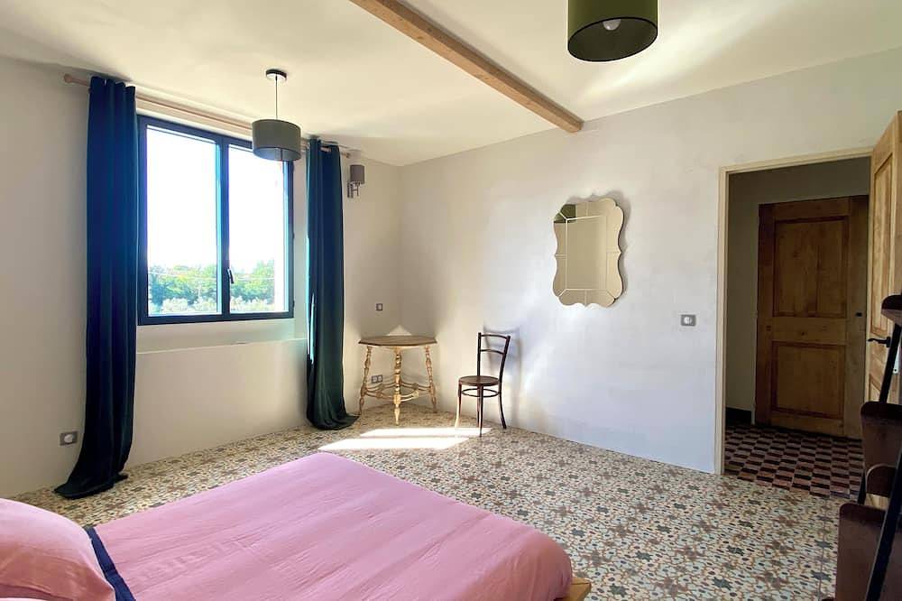 House in farmhouse, L'Aube in Caumont-sur-Durance, Vaucluse