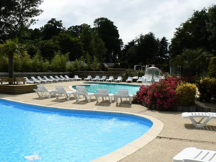 Camping für 4 Personen, mit Terrasse und Pool in Carnac - 3