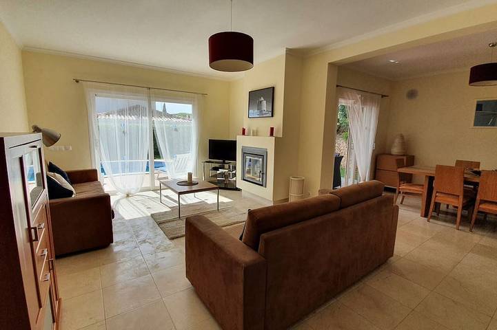 Sehr schöne, geräumige und komfortable Luxusvilla in Quarteira, Faro Distrikt