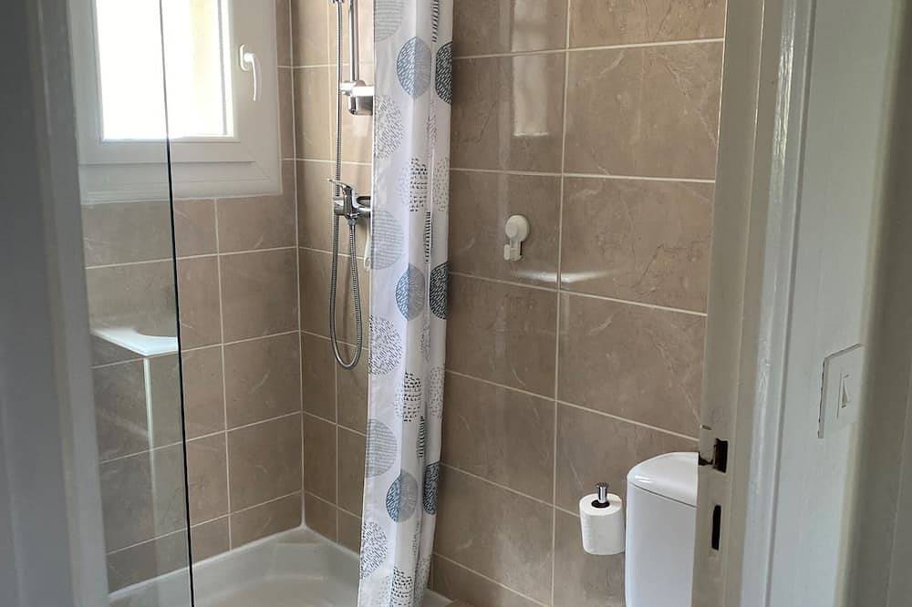 Abitazione-Bagno in camera-Vista giardino-Mini Villa Santa Giulia in Santa Giulia, Porto Vecchio