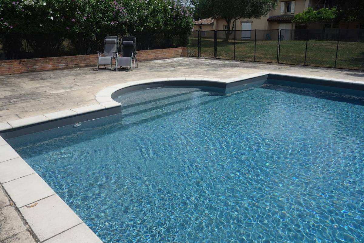 Appartement entier, Superbe gite cosy et rustique - accès piscine en haute saison in Lisle-sur-Tarn, Région d'Albi