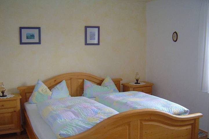 Ferienwohnung für 4 Personen, mit Terrasse und Garten in Sankt Oswald-Riedlhütte - 2