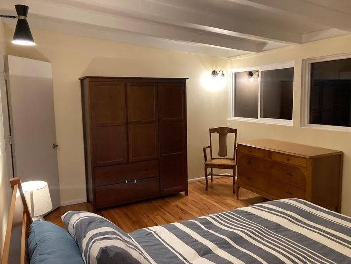 Casa de vacaciones para 6 personas, con balcón además de jardín y jacuzzi - 1