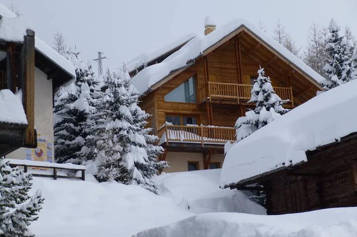 Gîte pour 2 personnes, avec Jardin à Molines-en-Queyras