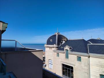 Gîte pour 4 personnes, avec vue ainsi que balcon et piscine dans Casino De Chatelaillon