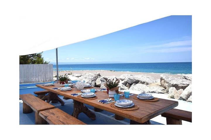 Casa vacanza per 8 persone, con giardino in Falerna Marina