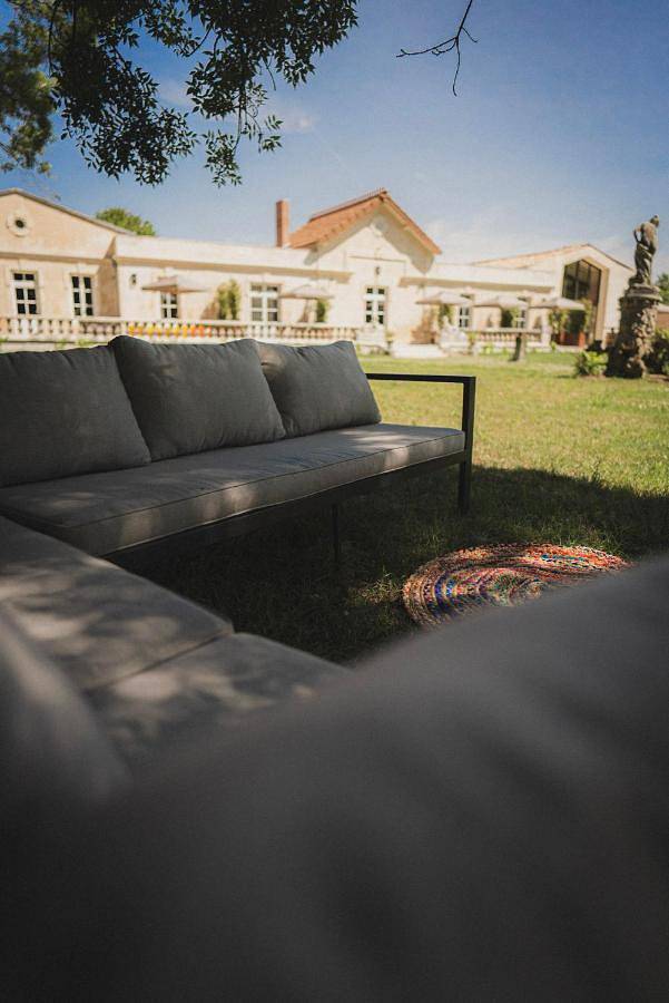 Hôtel pour 2 personnes, avec vue ainsi que jardin et piscine à Salles-sur-Mer