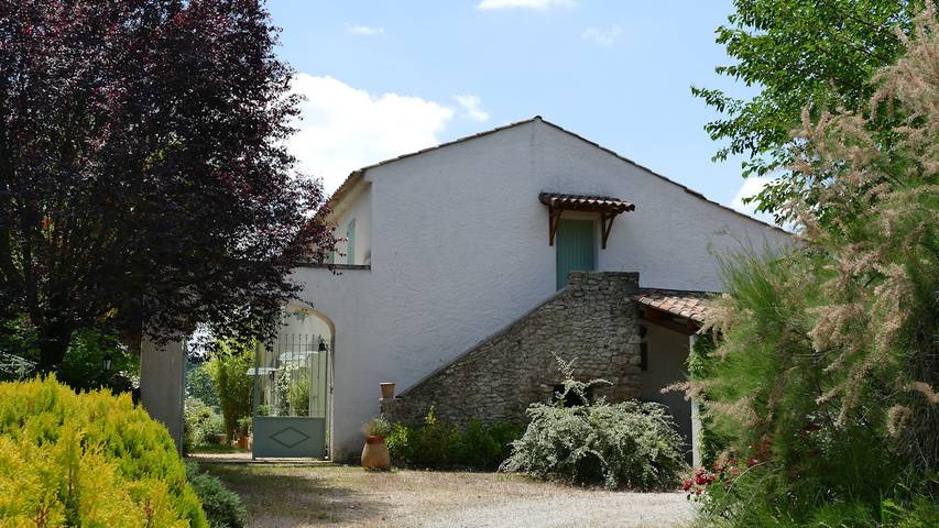 Chambre d’hôte pour 2 personnes, avec Jardin dans Entrevennes