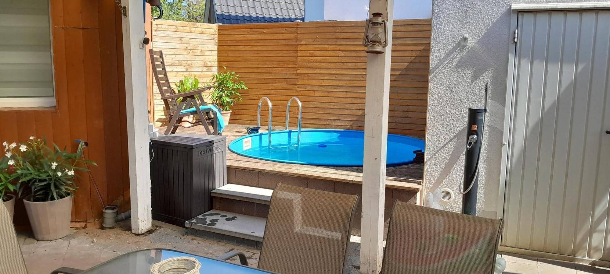 Klein gastenhuis – Tiny House met zwembad en tuin, foto 10