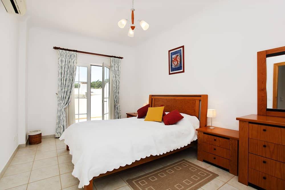 Luxus-Villa mit Verbindungstür, herrlicher Blick auf den Golfplatz, bester Pool, fabelhafte Strände in Budens, Faro Distrikt