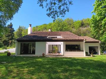 Gîte pour 10 personnes, avec piscine et jardin, animaux acceptés à Mireval-Lauragais