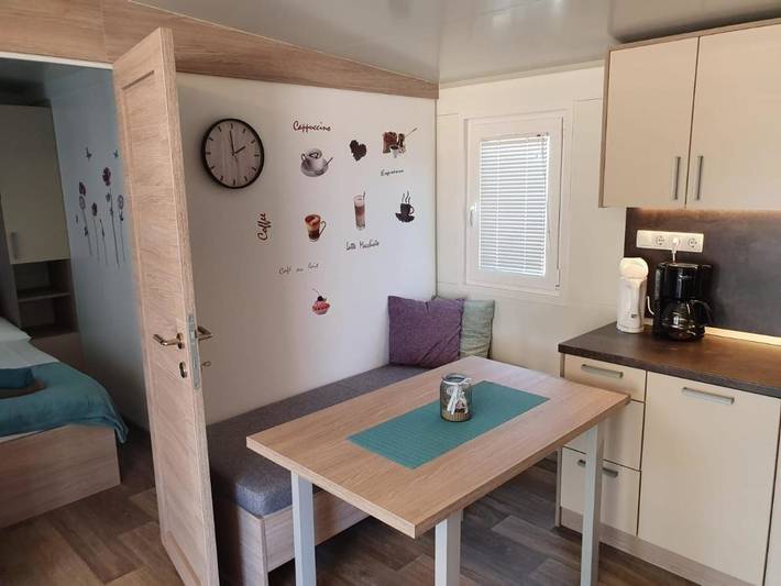 Camping für 4 Personen, mit Terrasse und Garten sowie Ausblick in Drage (Pakoštane) - 3