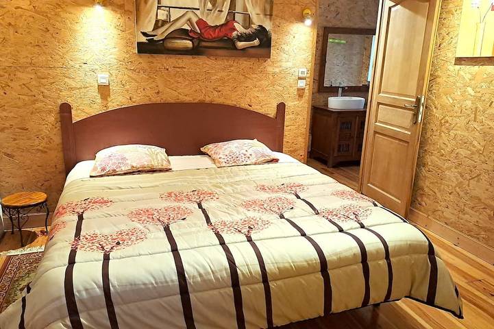 Location de vacances pour 12 personnes, avec sauna et jardin, animaux acceptés à Saint-Clément - 2