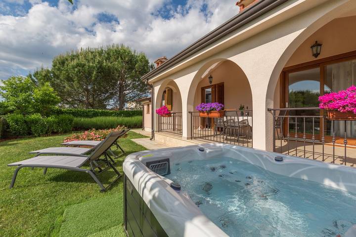 Ferienhaus für 5 Personen, mit Garten