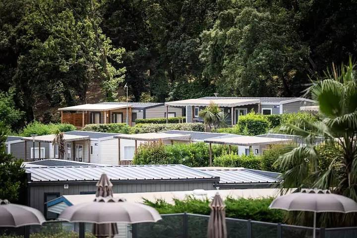 Mobil home pour 6 personnes, avec piscine et terrasse à La Garde-Freinet - 2