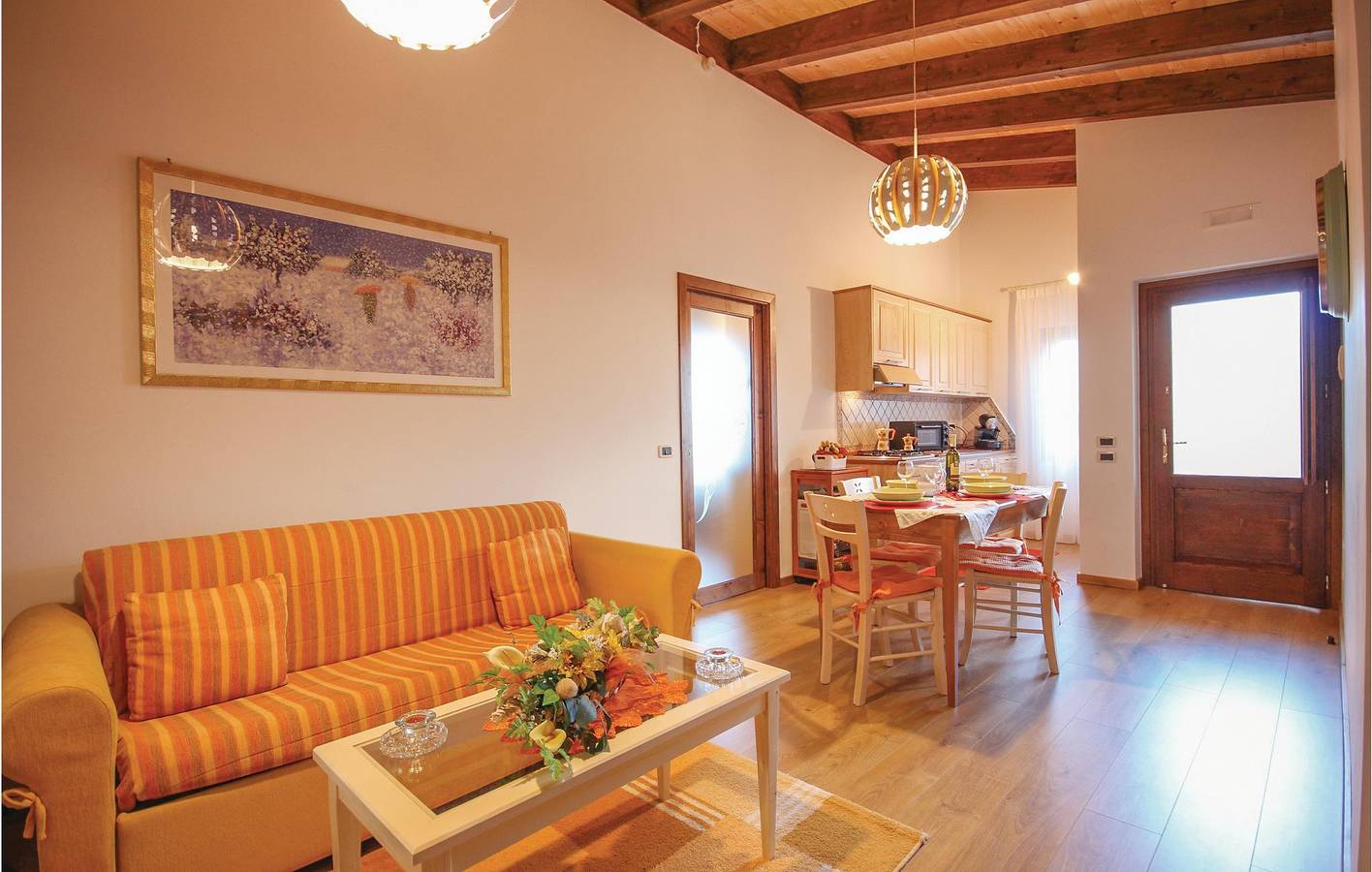 Appartamento vista mare con piscina e parcheggio in Laureana Cilento, Cilento