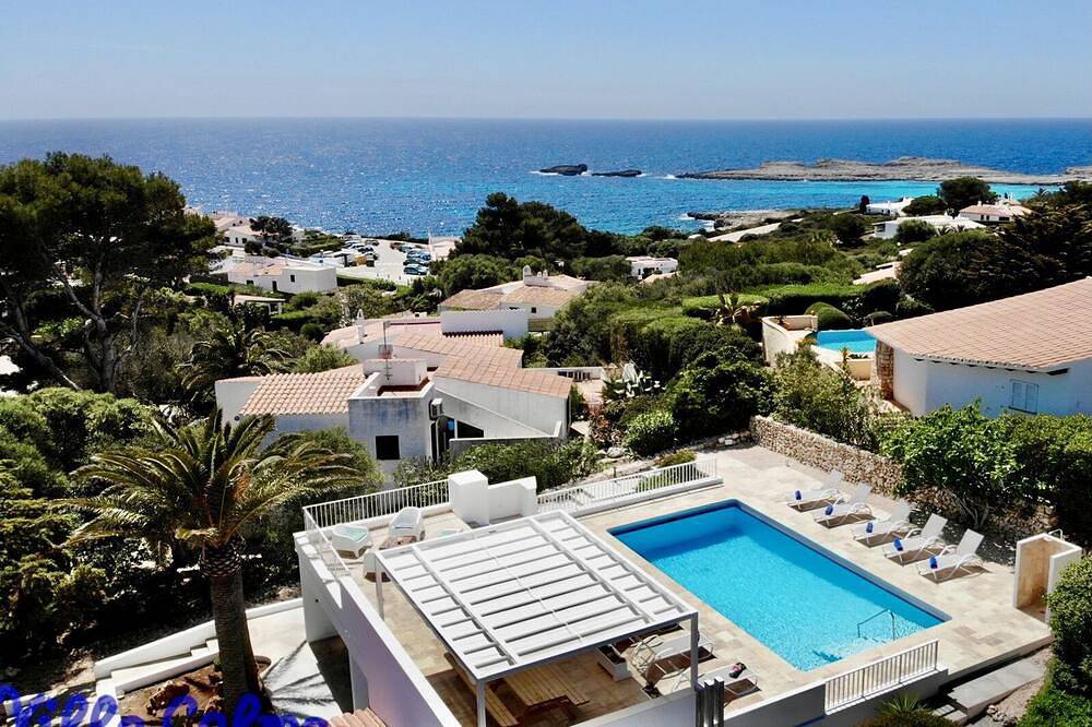 Villa with New large private Heated swimming pool, 3 min. walk to sandy beach in Binibeca, Sant Lluís