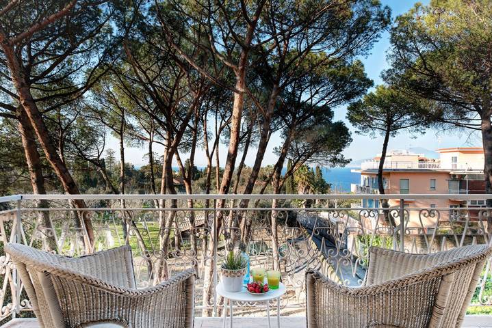 Ferielejlighed for 6 personer, med balkon i Sorrento