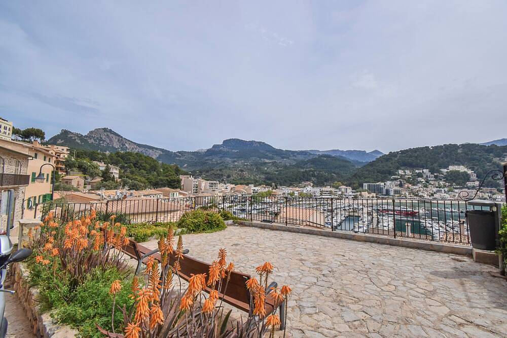 Apartamento entero, Impresionante apartamento con vistas espectaculares sobre el Puerto de Sóller in Puerto de Sóller, Sóller