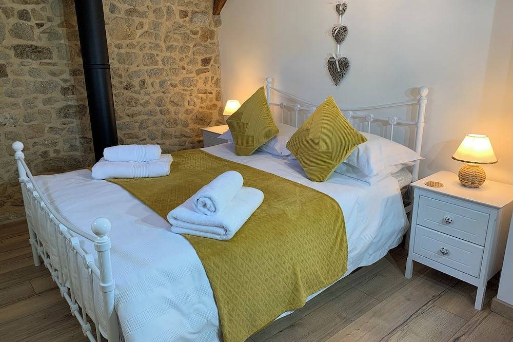Gîte de luxe de 4 chambres récemment rénové avec piscine privée in Marval, Parc naturel régional Périgord-Limousin
