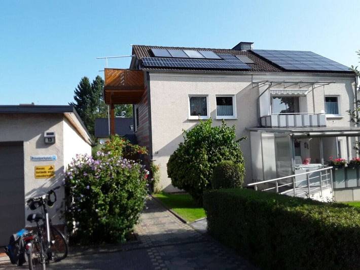Ferienhaus für 5 Personen, mit Balkon und Garten