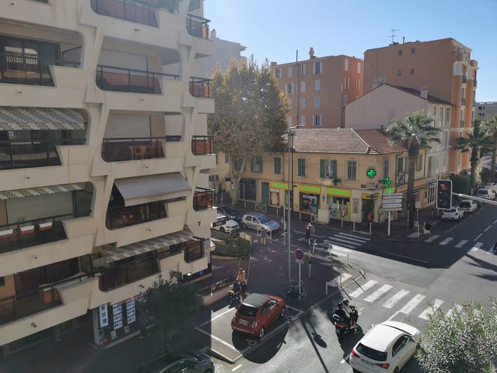 Gîte pour 4 personnes, avec balcon dans Plage de Juan-les-Pins - 4