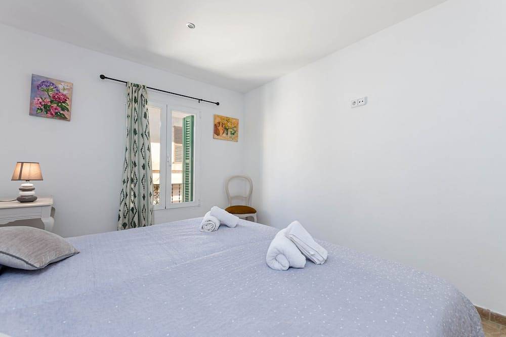 Entire apartment, Youhouse Ca Na Mosseta, cozy apartment for 2-3 guests in Porreres, South Majorca