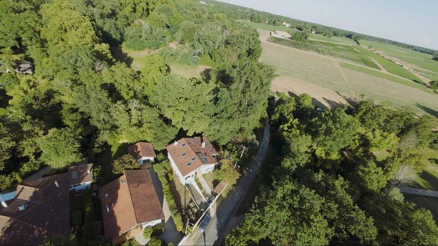 Location de vacances pour 2 personnes, avec jardin et vue à Léognan - 4