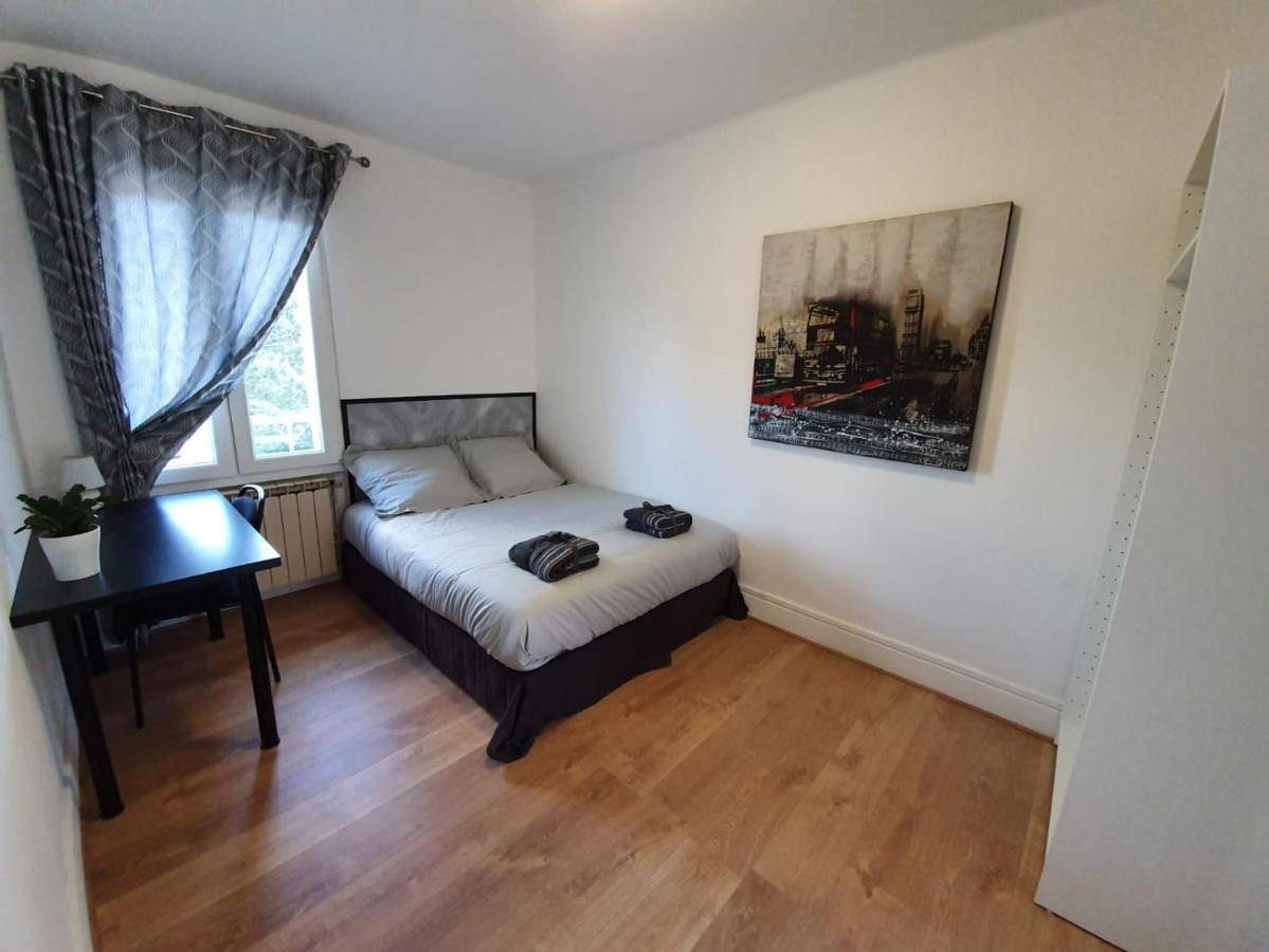 Appartement entier, Double Room with Extra Bed in Vandœuvre-lès-Nancy, Région de Nancy