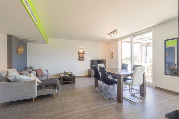 Gîte pour 6 personnes, avec terrasse à Calvi - 2