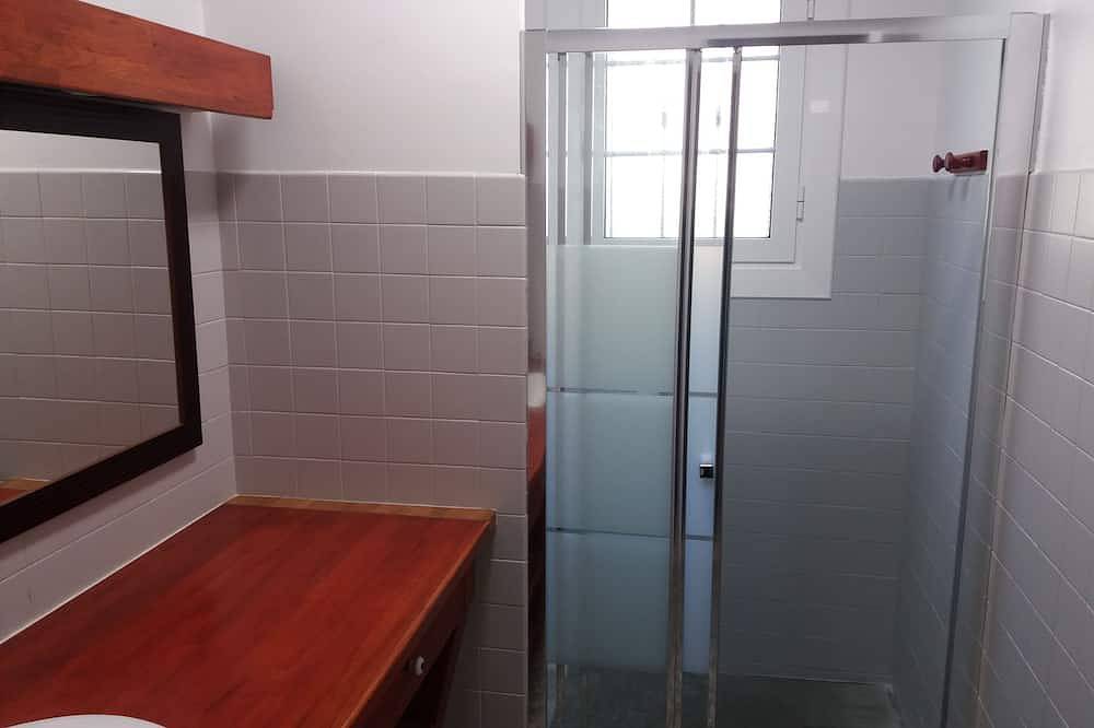 Appartement entier, Appt dans maison traditionnelle à deux pas de la plus belle plage du pays basque in Biriatou, Région de Bayonne
