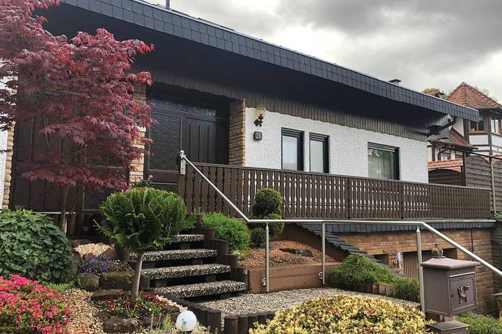 Ferienhaus für 6 Personen, mit Balkon und Garten
