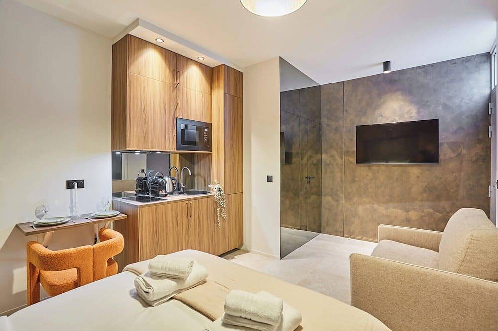 Ganze Wohnung, Suite Premium mit Blick auf das Château de Vincennes in Vincennes, Val-de-Marne