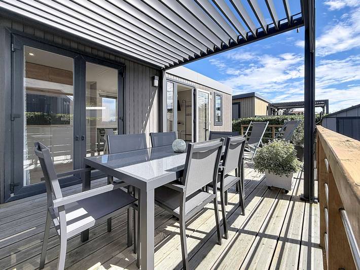 Camping für 4 Personen, mit Terrasse und Pool, mit Haustier in der Normandie