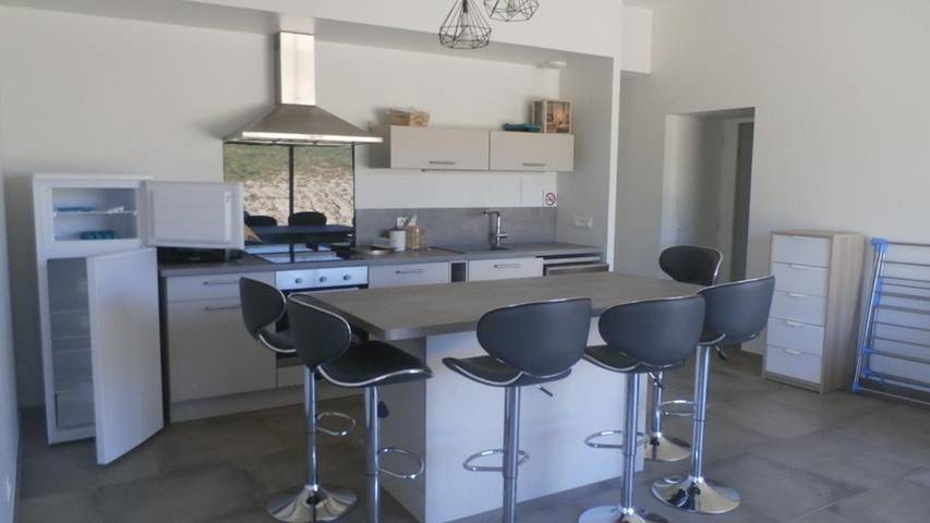 Location de vacances pour 15 personnes, avec vue et jardin à Colombier-le-Vieux - 2