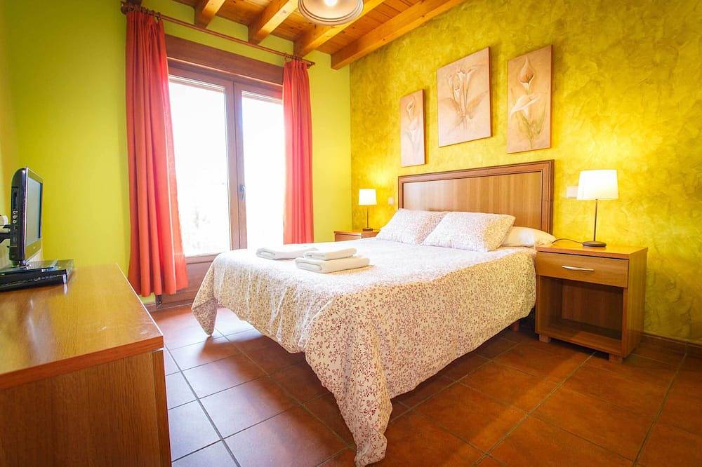 Self catering El Bulín de Paredes for 4 people in Puentes Viejas, Madrid Province