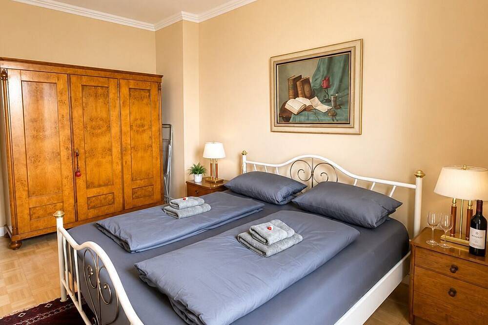 Apartamento entero, Velmora Boutique Suites: Vintage design apartment near the center in Lübeck (Ciudad), Lübeck