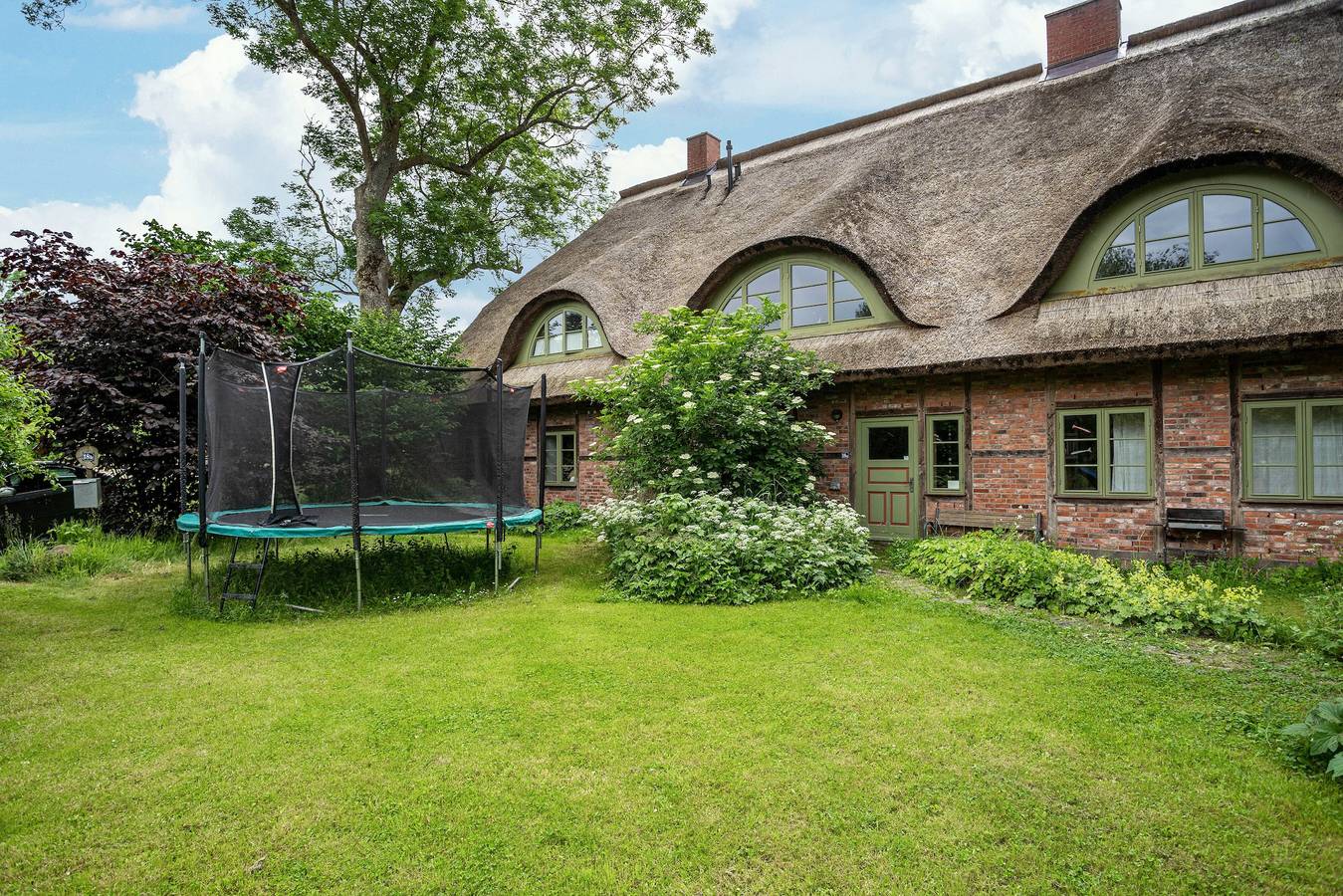Ganze Wohnung, Apartment "Kastanie" mit eigener Außenterrasse im Garten in Putbus, Rügen