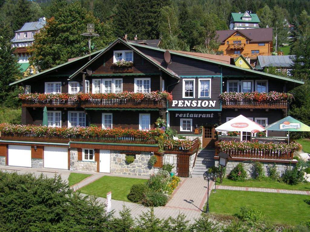 Pension Švýcarský dům Špindlerův Mlýn in Spindlermühle, Region Trautenau