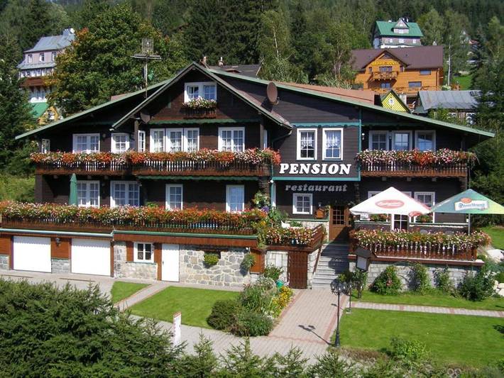 Ferienhaus für 2 Personen, mit Terrasse und Garten in Spindlermühle