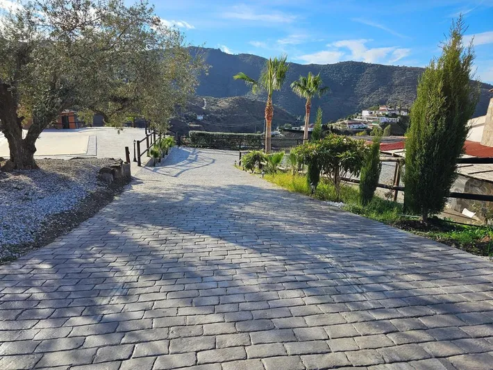 Casa rural para 4 personas, con vistas además de piscina y terraza - 1