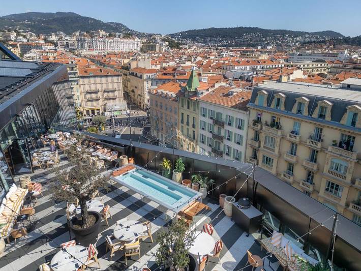 Hôtel pour 2 personnes, avec Terrasse et Piscine dans Gare de Nice ville