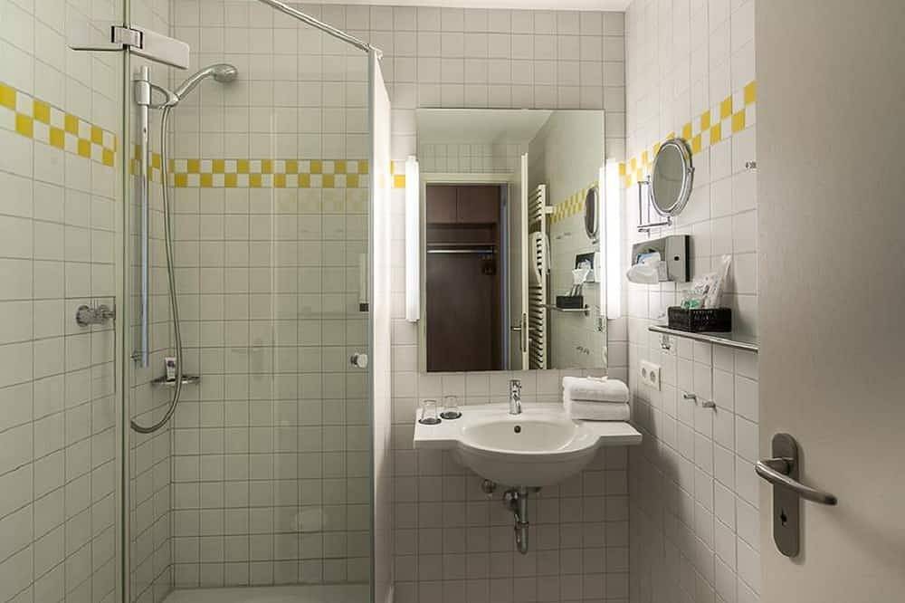 Ganze Wohnung, Doppelzimmer mit Dusche und Wc in Roggenburg, Bayerisch Schwaben
