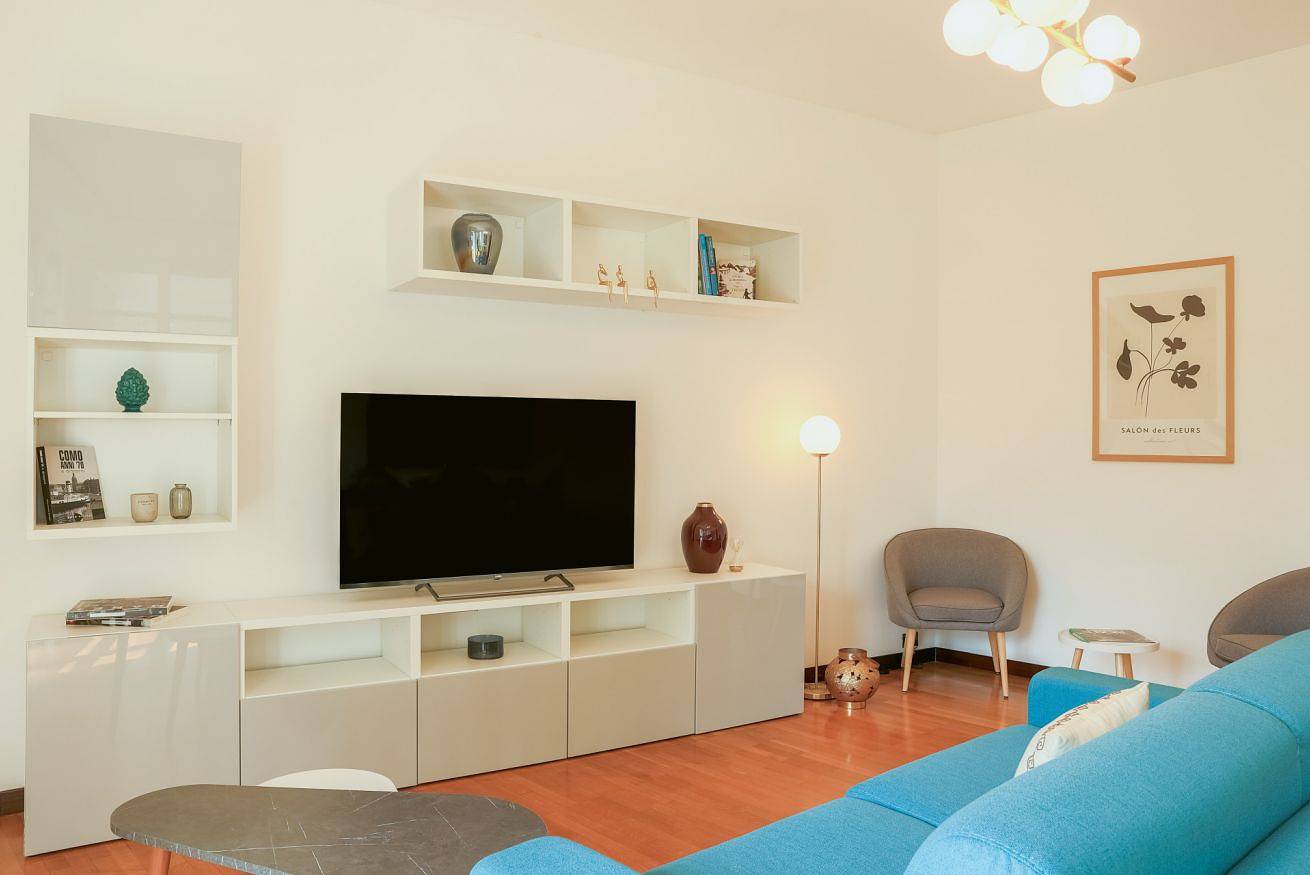 Ganze Wohnung, Lido Retreat - Luxe Wohnung, nur wenige Schritte vom Strand und Essen! in Cernobbio, Comer See