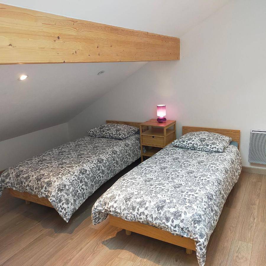 Appartement entier, Two-Bedroom Apartment in Saint-Martin-d'Uriage, Parc national des Écrins