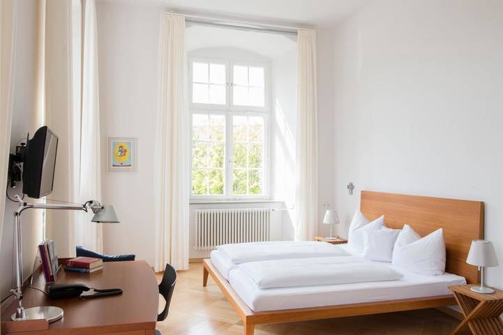 Hotel für 2 Personen, mit Garten und Ausblick in Weingarten