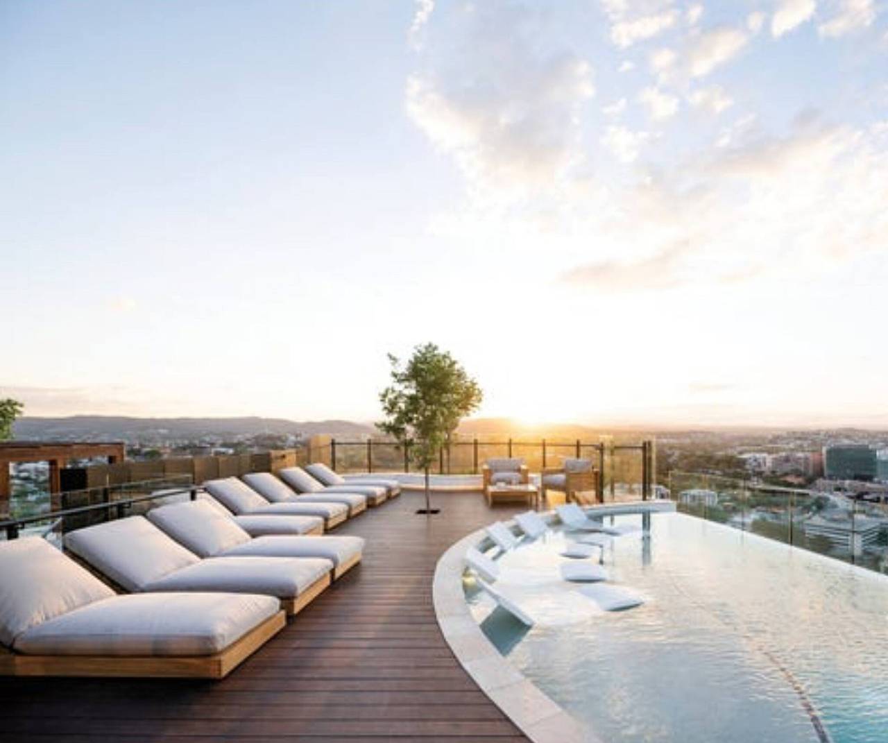 Entire apartment, Luxury Apartments  w Rooftop Pool Cbd in Fortitude Valley, Brisbane