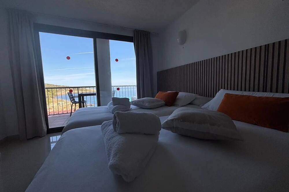 Apartment In A Hotel 'Apartamento Doble' with Shared Pool in s'Arenal Gran, Sant Joan de Labritja