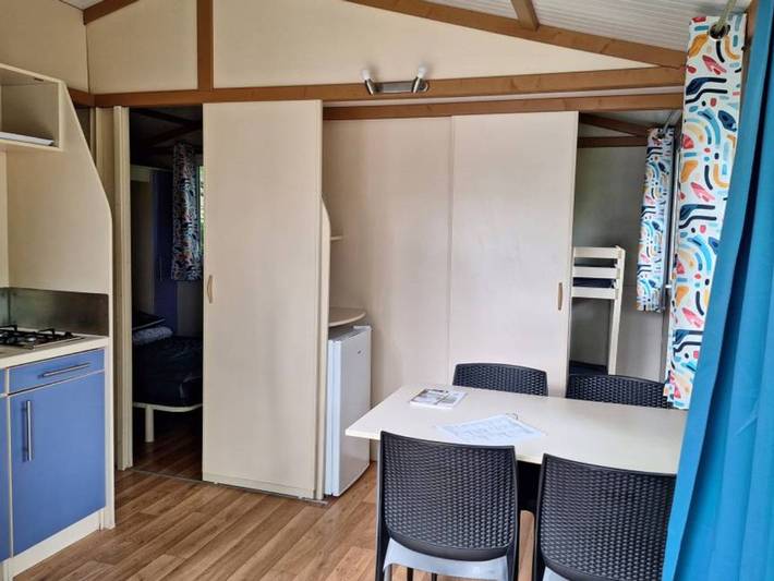 Mobil home pour 2 personnes, avec piscine et terrasse à Rocamadour - 2
