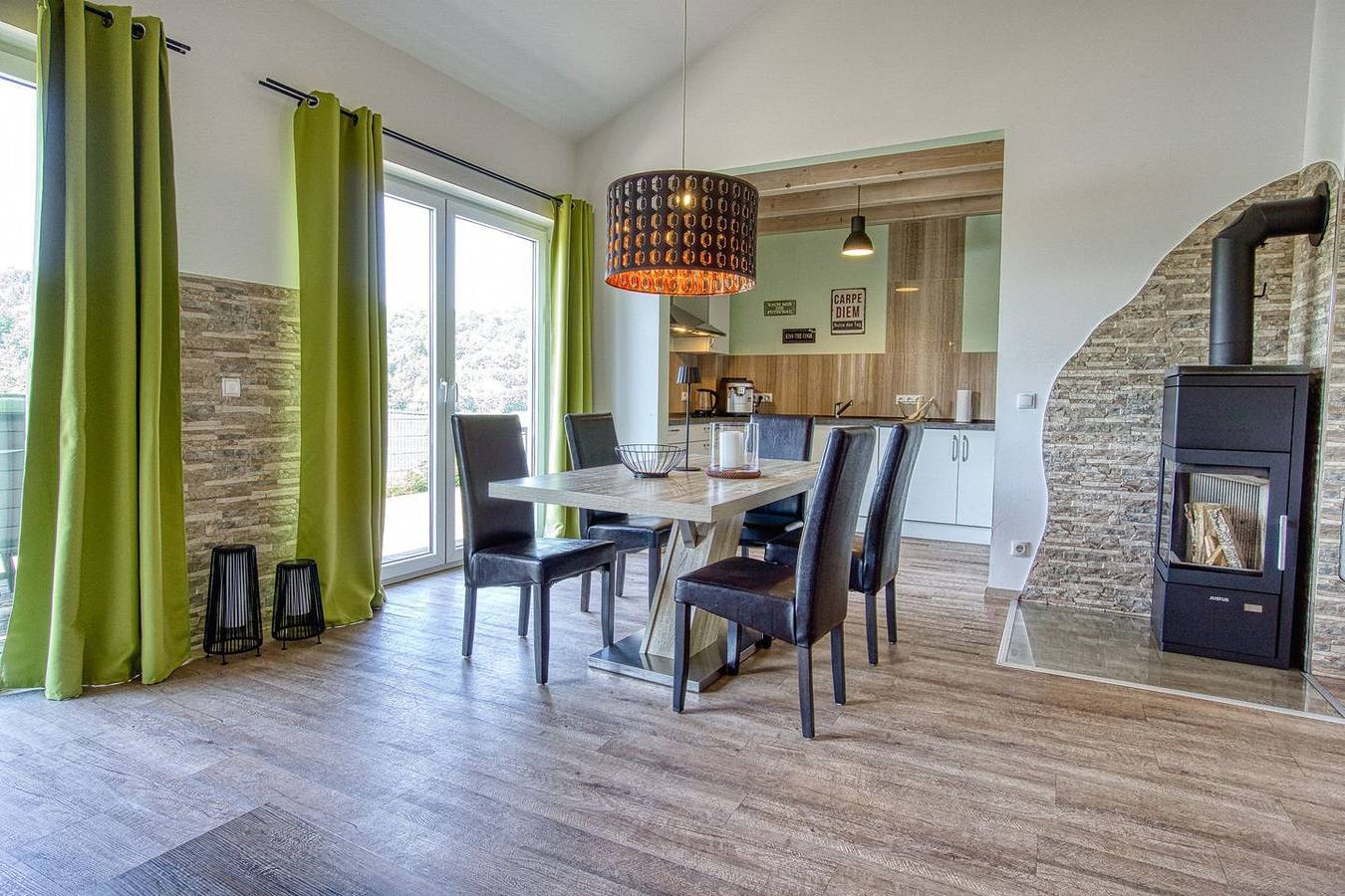 Ferienhaus Haus Schönblick | Sauna, Kaminofen & eingezäunter Garten in der Eifel in Rieden (Eifel), Osteifel